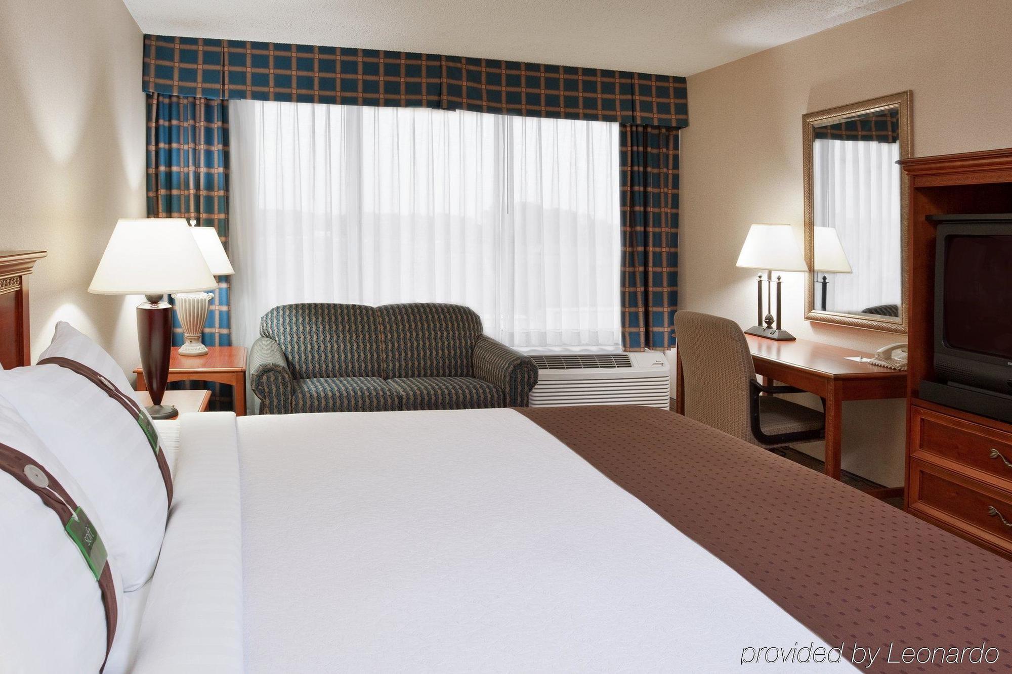 Four Points By Sheraton Cleveland Airport Exteriör bild