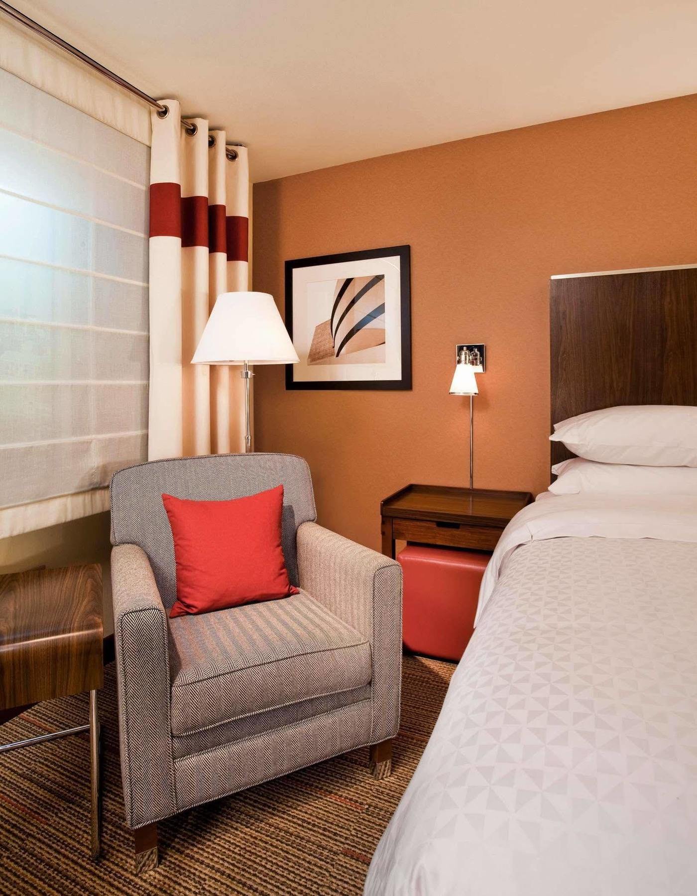 Four Points By Sheraton Cleveland Airport Exteriör bild